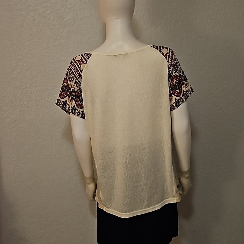 MISS ME Aztec Southwestern Beaded V-Neck Short Sleeve Burnout Blouse - Picture 6 of 9